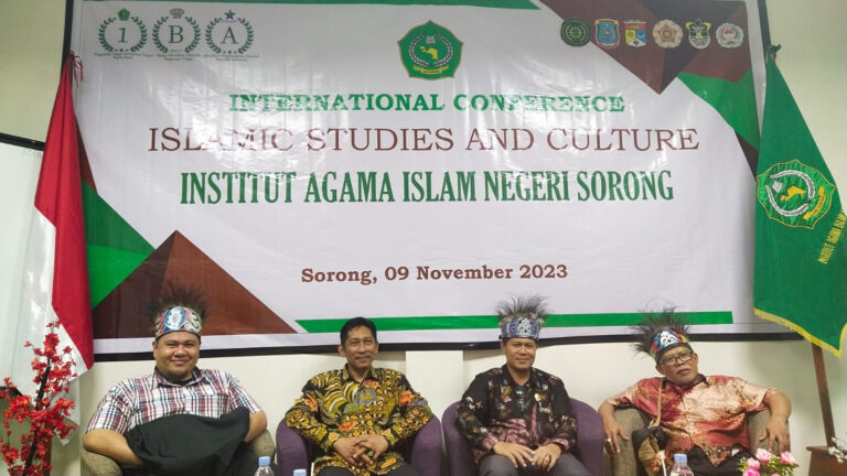 Direktur Pascasarjana IAIN Pontianak Menjadi Narasumber Konferensi Internasional di Sorong