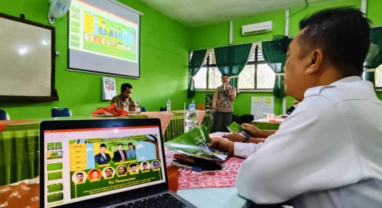 Pascasarjana IAIN Pontianak Promosi S2 Di Kemenag Sintang