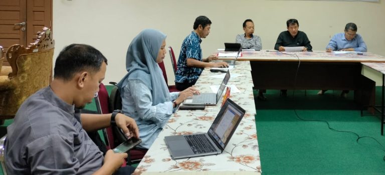 Tim PMB Lakukan Rapat Persiapan Penerimaan Mahasiswa Baru Pascasarjana IAIN Pontianak.