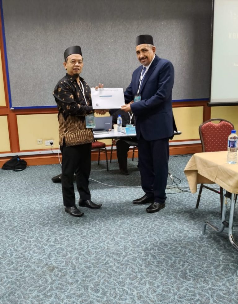 Dosen MPBA Sukses Presentasikan Hasil Risetnya Di KAIB Ke-XV Di Brunei Darussalam