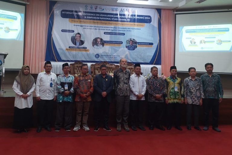 Sembari Memimpin Kerjasama Pascasarjana, Direktur Prof. Dr. H. Zaenuddin, MA Didapuk Menjadi Pembicara Seminar Nasional Dalam Simposium ASAI