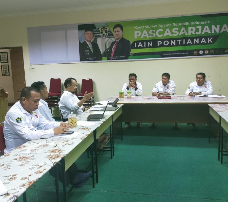 Direktur Adakan Rapat Koordinasi Bersama Para Pimpinan